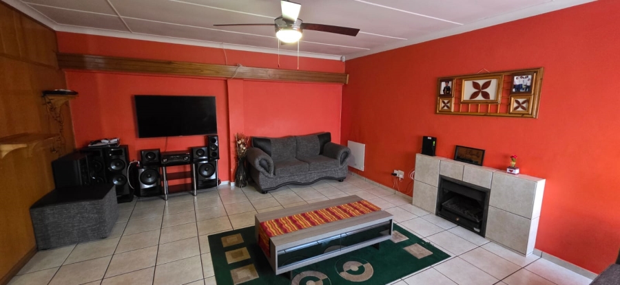 4 Bedroom Property for Sale in Meiringspark North West